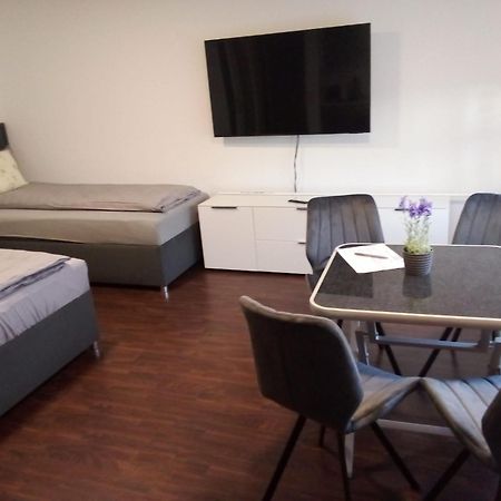 Apartment Metzingen City Bagian luar foto